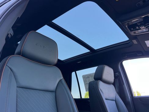 New 2026 GMC Yukon AT4 w/ AT4 Premium Package AWD/4WD image 17