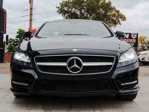 Used 2014 Mercedes-Benz CLS 550 4MATIC w/ Premium 1 Package image 2