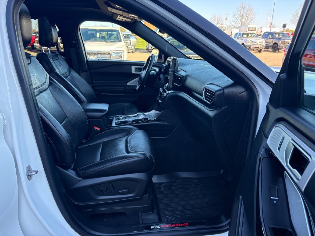 Used 2021 Ford Explorer ST w/ ST Street Pack AWD/4WD image 13