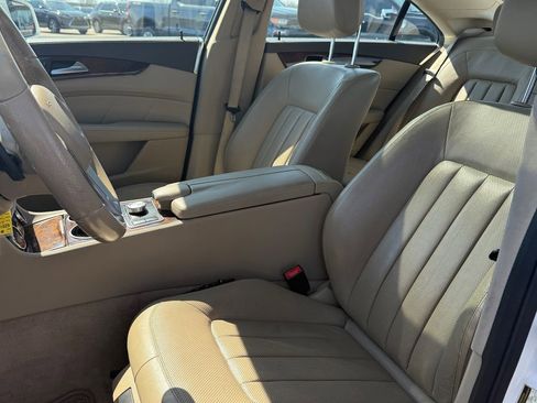 Used 2013 Mercedes-Benz CLS 550 4MATIC image 51