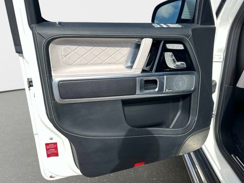 Certified 2022 Mercedes-Benz G 63 AMG 4MATIC image 18