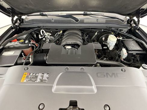 Used 2020 GMC Yukon Denali RWD image 32