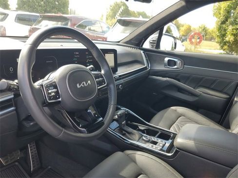 Used 2024 Kia Sorento SX Prestige image 14