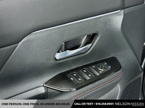 New 2026 Nissan Kicks SR w/ SR Premium Package FWD image 17