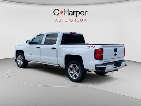 Used 2018 Chevrolet Silverado 1500 Custom w/ Custom Value Package AWD/4WD image 5