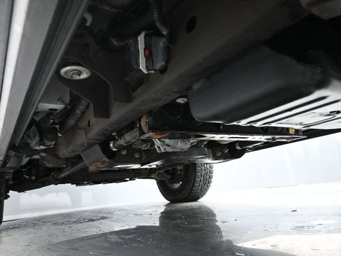 Used 2022 Chevrolet Silverado 2500 High Country w/ Safety Package II image 72