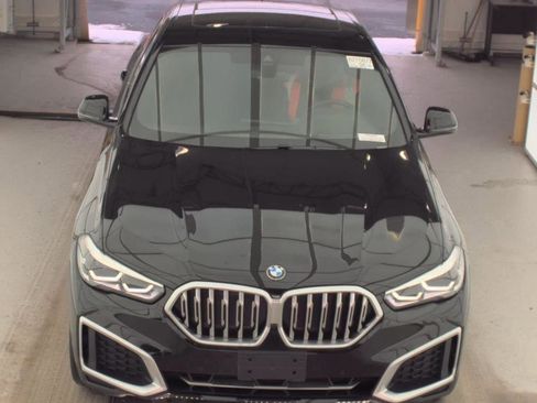 Used 2023 BMW X6 xDrive40i w/ Premium Package image 2