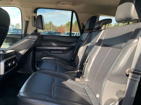 Certified 2022 Ford Expedition XLT w/ Equipment Group 202A image 17