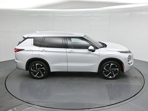 Used 2024 Mitsubishi Outlander SEL FWD image 37