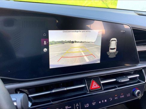Used 2023 Kia Niro EX FWD image 20