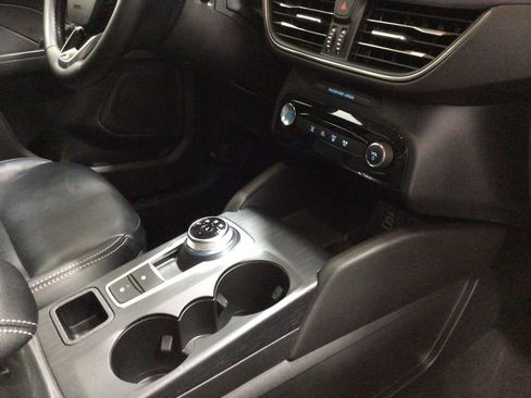 Used 2025 Ford Escape Platinum AWD/4WD image 32