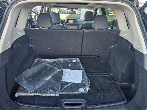 Certified 2025 Nissan Rogue Platinum image 10