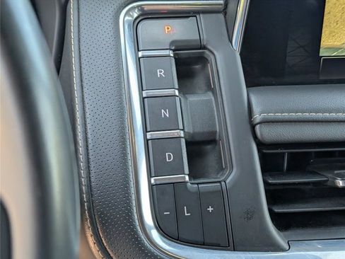 Used 2023 GMC Yukon SLT AWD/4WD image 65