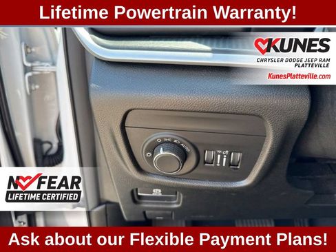 Used 2024 Jeep Grand Cherokee Altitude AWD/4WD image 22
