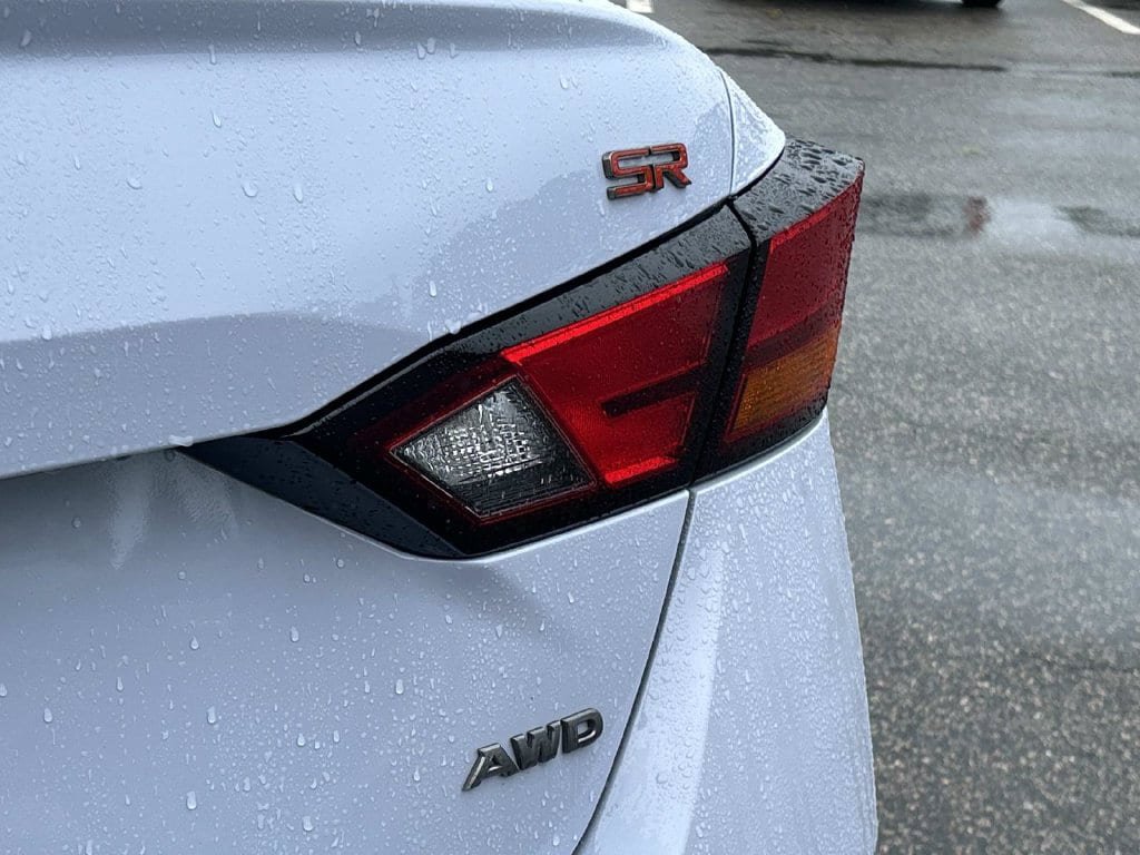 Certified 2024 Nissan Altima 2.5 SR w/ SR Premium Package AWD/4WD image 13
