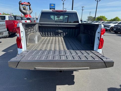 New 2026 Chevrolet Silverado 1500 High Country AWD/4WD image 7