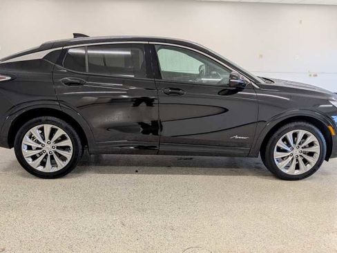 Used 2024 Buick Envista Avenir image 4