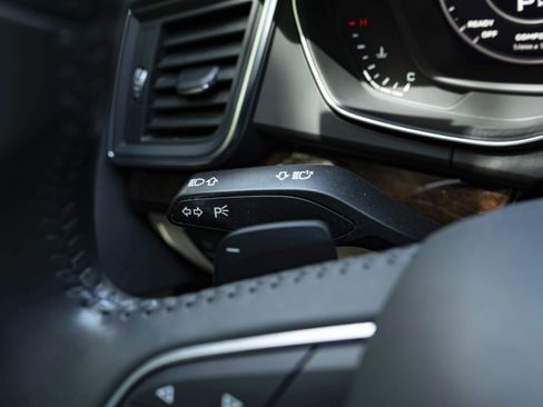 Used 2019 Audi Q5 2.0T Premium Plus AWD/4WD image 34