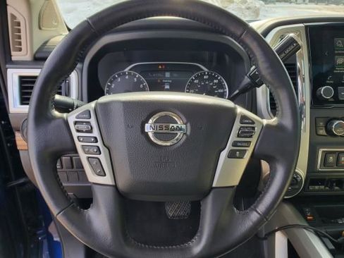 Used 2020 Nissan Titan SL w/ Moonroof Package image 24