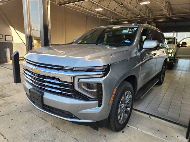Used 2026 Chevrolet Tahoe LT w/ Comfort Package RWD image 3