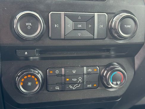 Used 2018 Ford F250 XLT AWD/4WD image 11