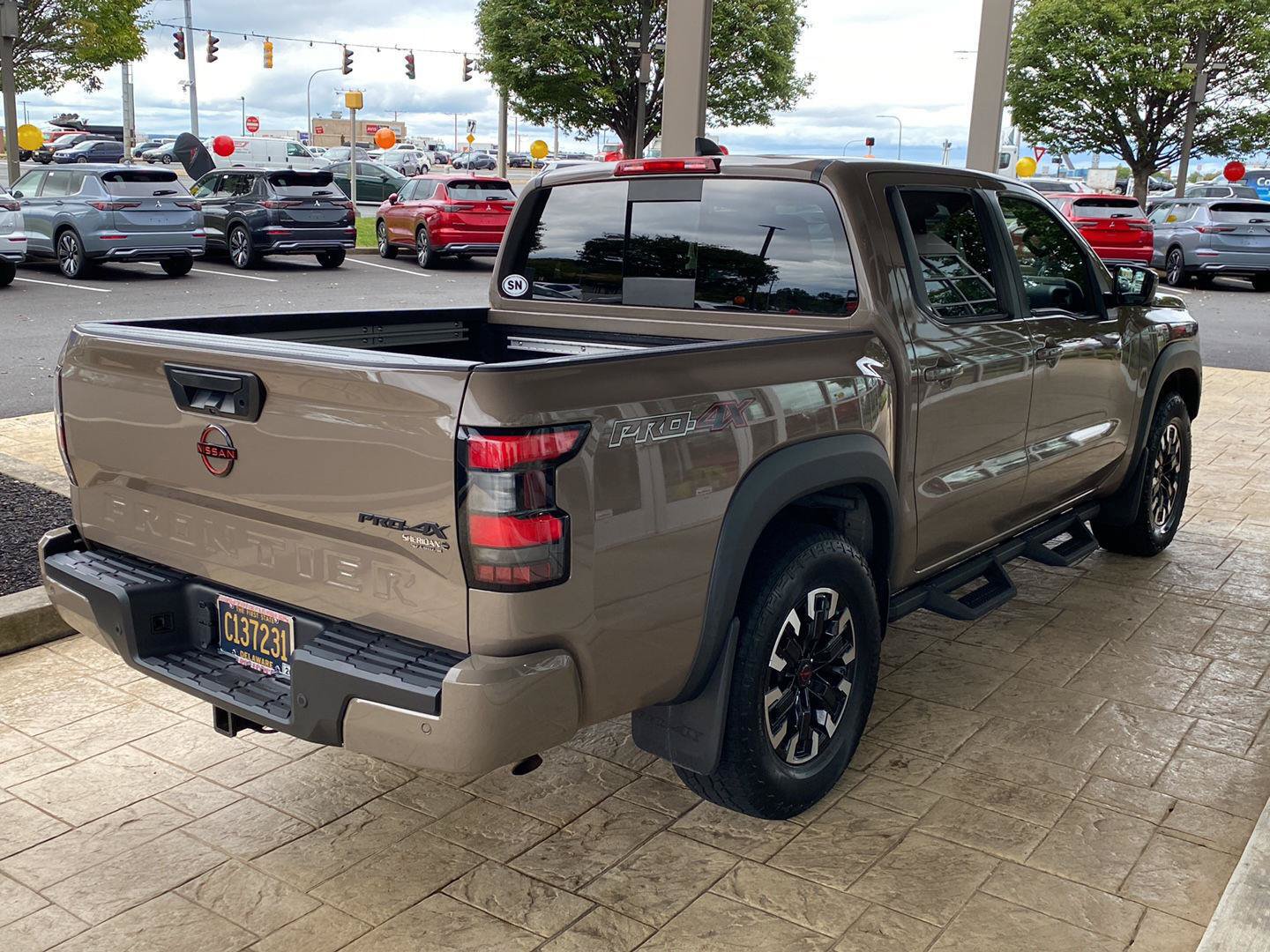 Certified 2023 Nissan Frontier PRO-4X w/ Pro Convenience Package AWD/4WD image 8