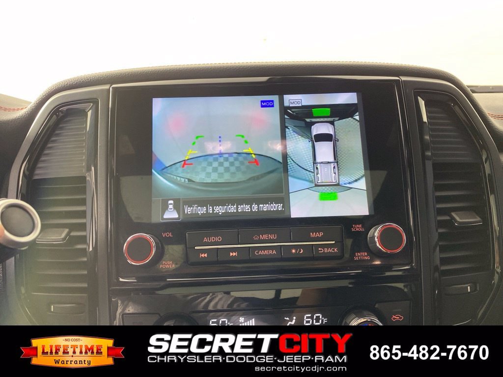 Used 2023 Nissan Titan PRO-4X w/ Pro-4x Convenience Package AWD/4WD image 21