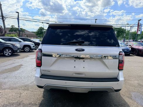 Used 2018 Ford Expedition Max Limited w/ Equipment Group 301A AWD/4WD image 10
