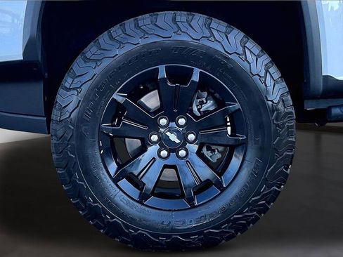 Used 2021 Chevrolet Colorado ZR2 w/ ZR2 Dusk Special Edition image 9