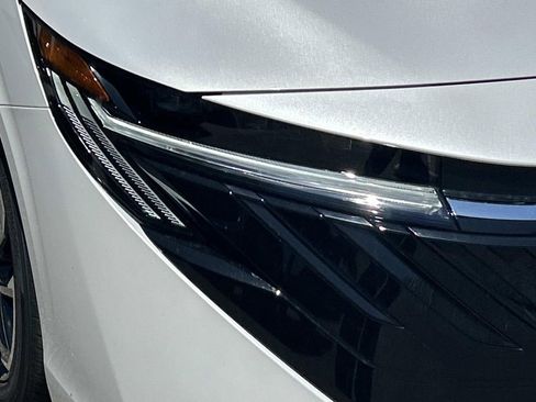 New 2026 Nissan Sentra SR w/ Floor Mat Package FWD image 9
