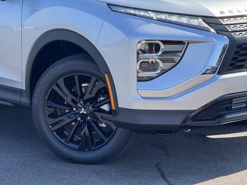 New 2025 Mitsubishi Eclipse Cross AWD image 2