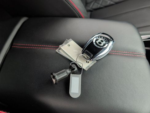 Used 2021 Bentley Continental GT AWD/4WD image 44