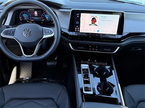 New 2026 Volkswagen Atlas Cross Sport SE image 9