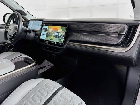 Used 2022 Rivian R1T Adventure AWD/4WD image 35