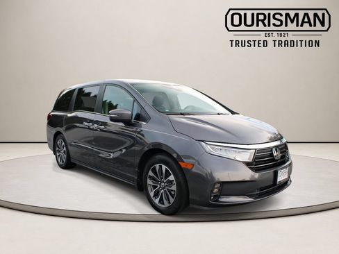 Used 2023 Honda Odyssey EX-L image 2