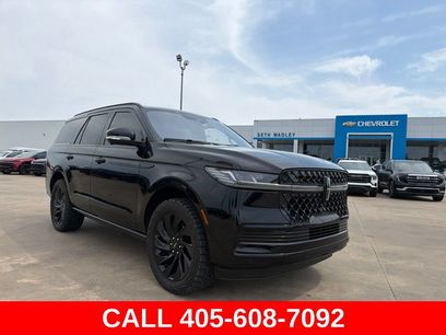 Used 2025 Lincoln Navigator Reserve w/ Jet Appearance Package