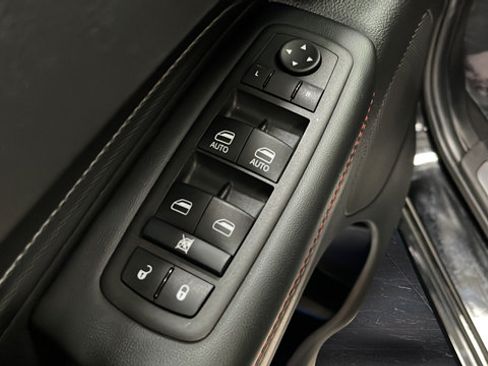 Used 2025 Dodge Durango GT AWD/4WD image 21