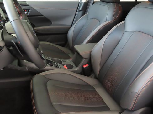 Certified 2025 Subaru Crosstrek 2.5i Limited AWD/4WD image 11
