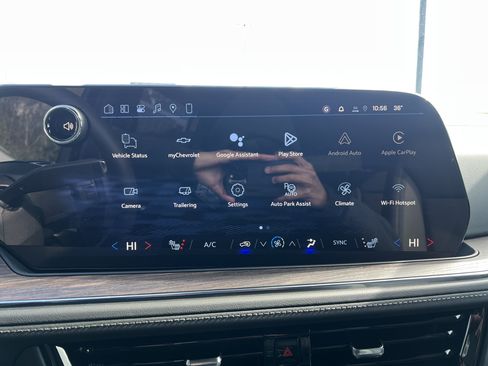 New 2026 Chevrolet Suburban Z71 w/ Comfort Package image 26