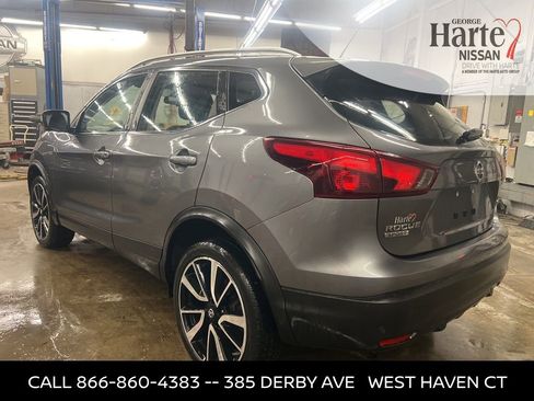 Used 2019 Nissan Rogue Sport SL image 3