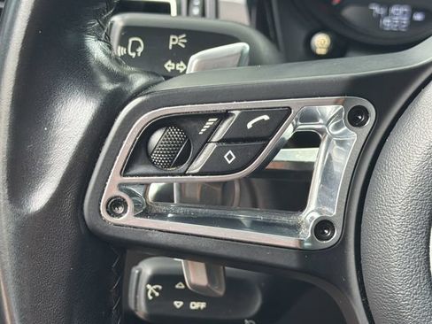 Used 2019 Porsche Macan AWD/4WD image 29