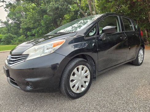 Used 2015 Nissan Versa Note S Plus FWD image 2