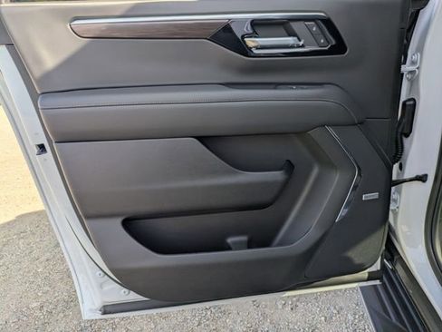 New 2026 Chevrolet Suburban LT w/ Comfort Package image 25