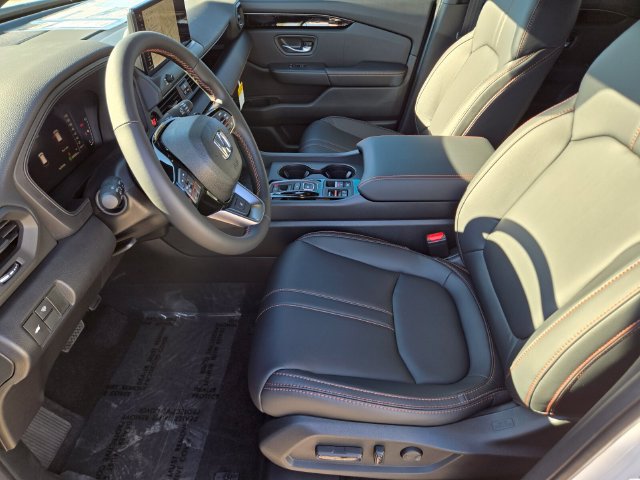 New 2026 Honda Pilot TrailSport image 7
