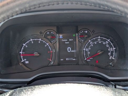 Used 2020 Toyota 4Runner SR5 Premium image 18