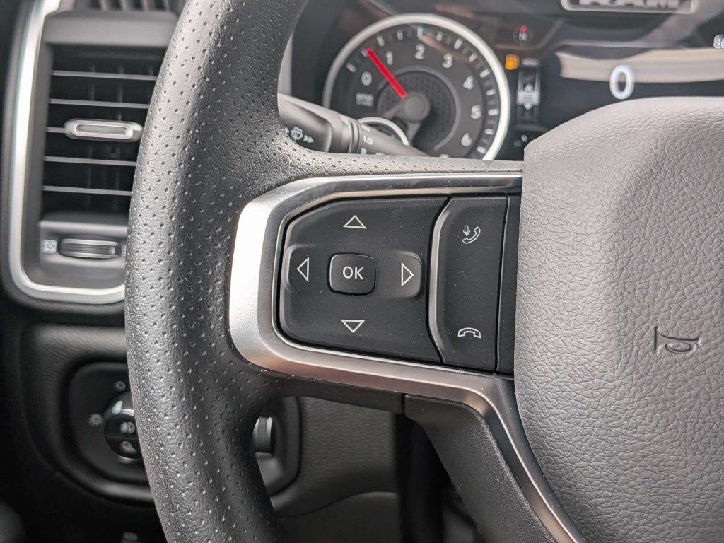 New 2026 RAM 1500 Express AWD/4WD image 25