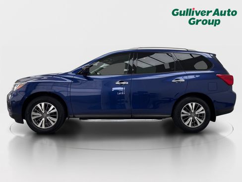 Used 2020 Nissan Pathfinder SV FWD image 3