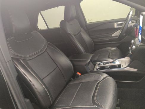 Used 2020 Ford Explorer ST w/ Premium Technology Package image 21