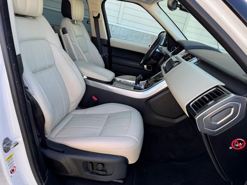 Used 2019 Land Rover Range Rover Sport HSE image 34