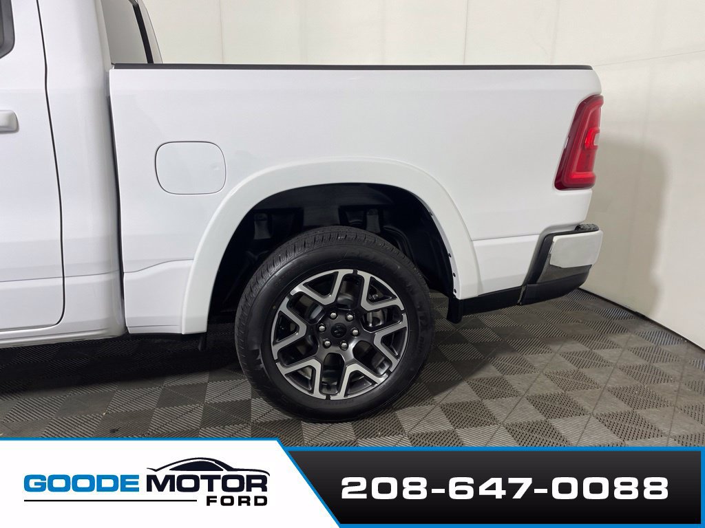 Used 2025 RAM 1500 Laramie AWD/4WD image 5